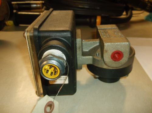 美國UNIVERSAL FLOW METER